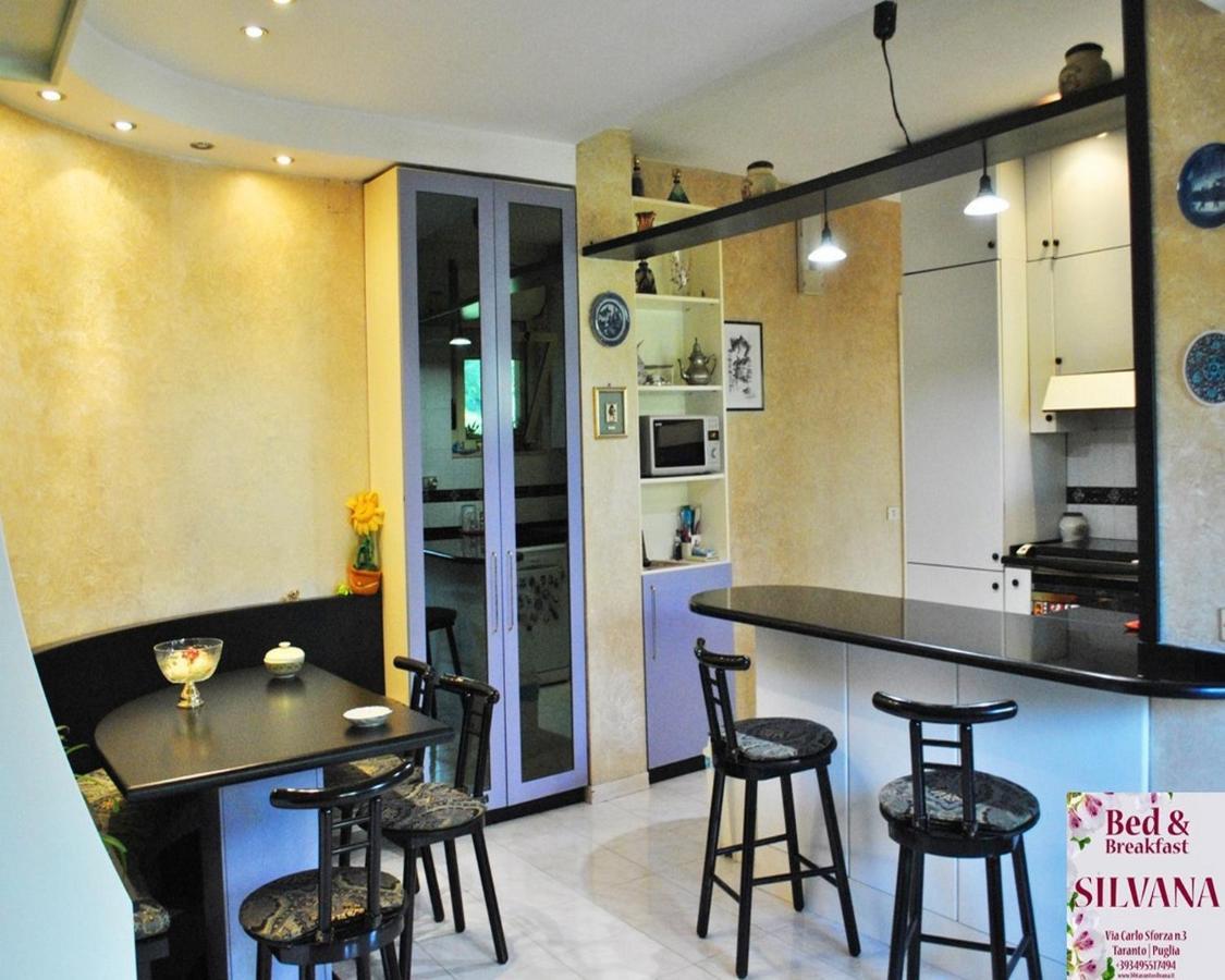 Bed And Breakfast Silvana Taranto Luaran gambar