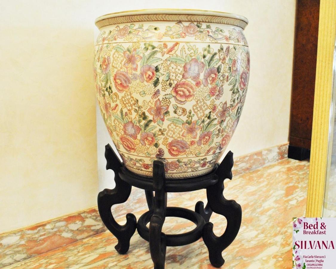 Bed And Breakfast Silvana Taranto Luaran gambar